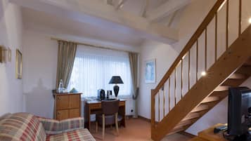 Duplex | 1 quarto, roupas de cama antialérgicas, frigobar, cofres nos quartos