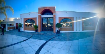 42-inch flat-screen TV with cable channels, Netflix, pay movies