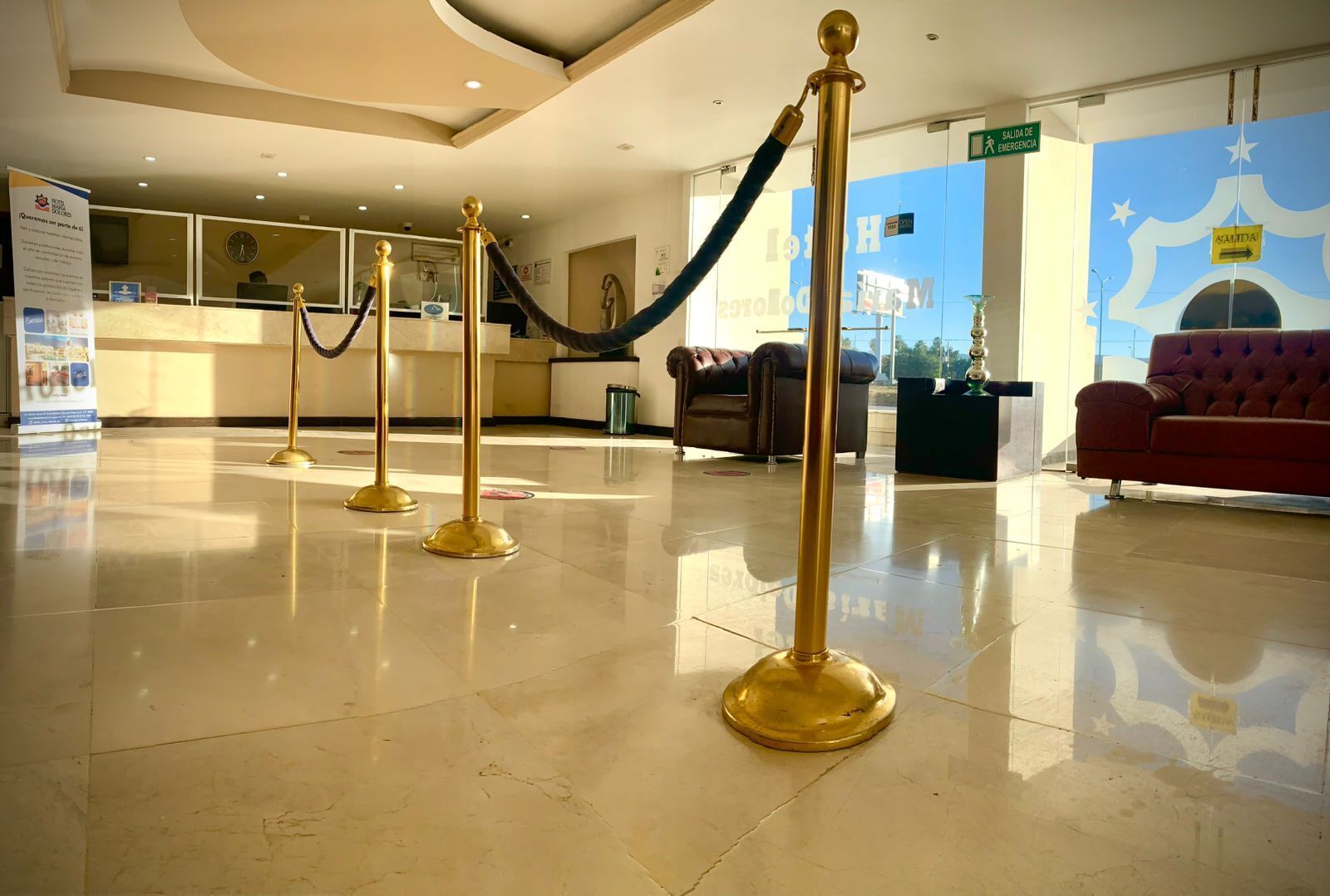 42-inch flat-screen tv with cable channels, netflix, pay films