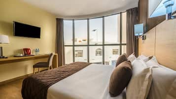 Standard Single Room | In-room safe, desk, blackout drapes, soundproofing