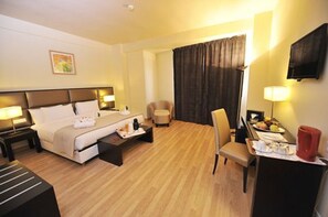 In-room safe, desk, blackout drapes, soundproofing - Liberté Hôtel Oran (Oran)