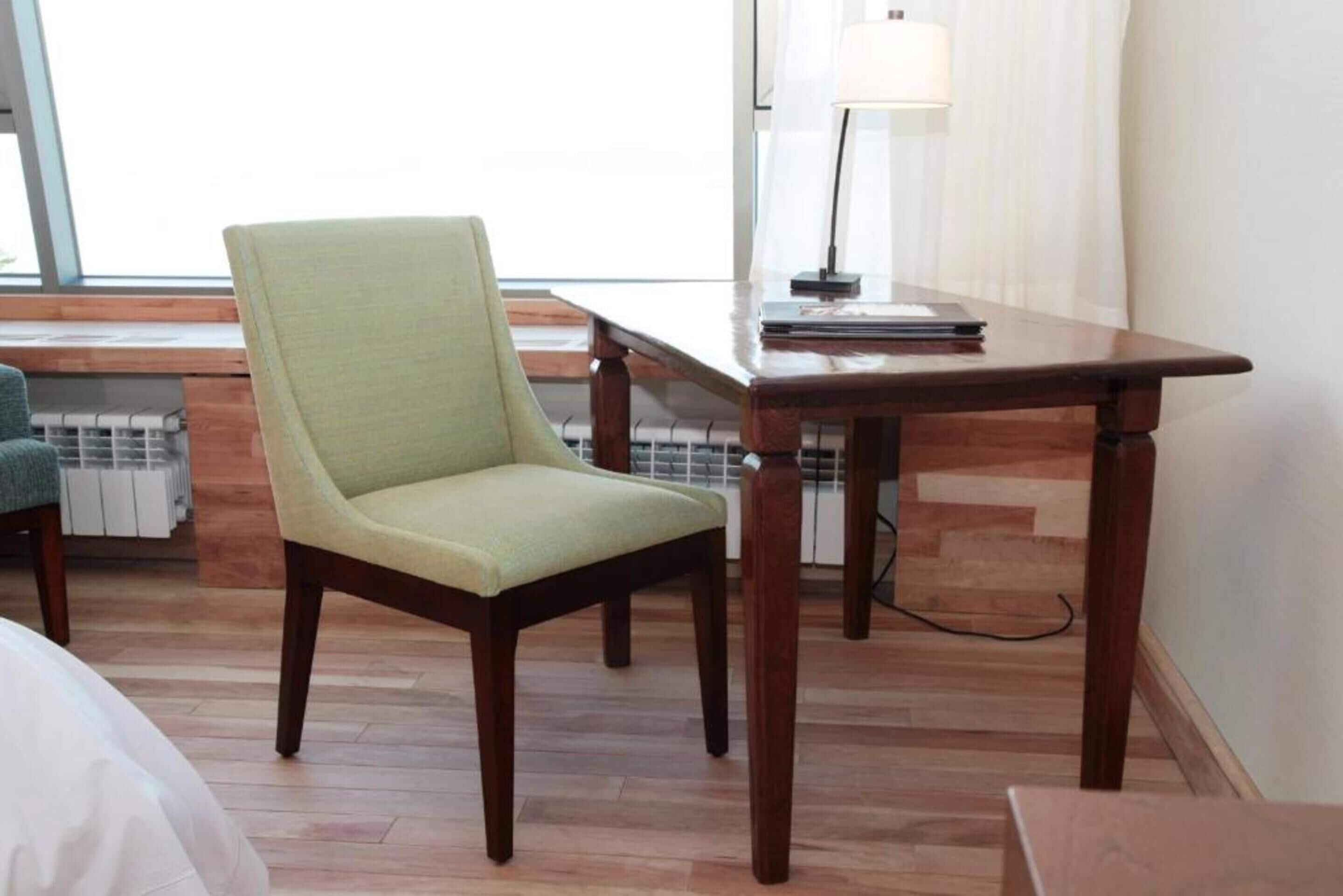 egyptian cotton sheets, premium bedding, pillow-top beds, in-room safe