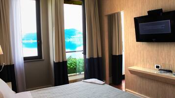 Luxury Studio Suite | Premium bedding, minibar, in-room safe, desk