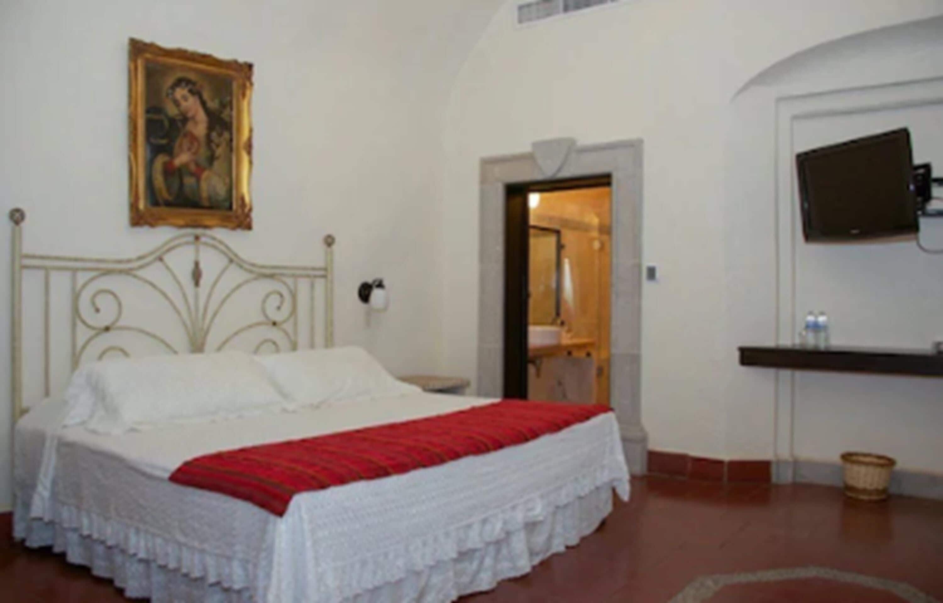 Free WiFi, wheelchair access