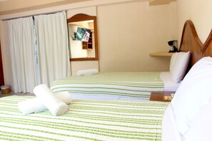Quarto Casal | Ferros/tábuas de passar roupa, Wi-Fi de cortesia
