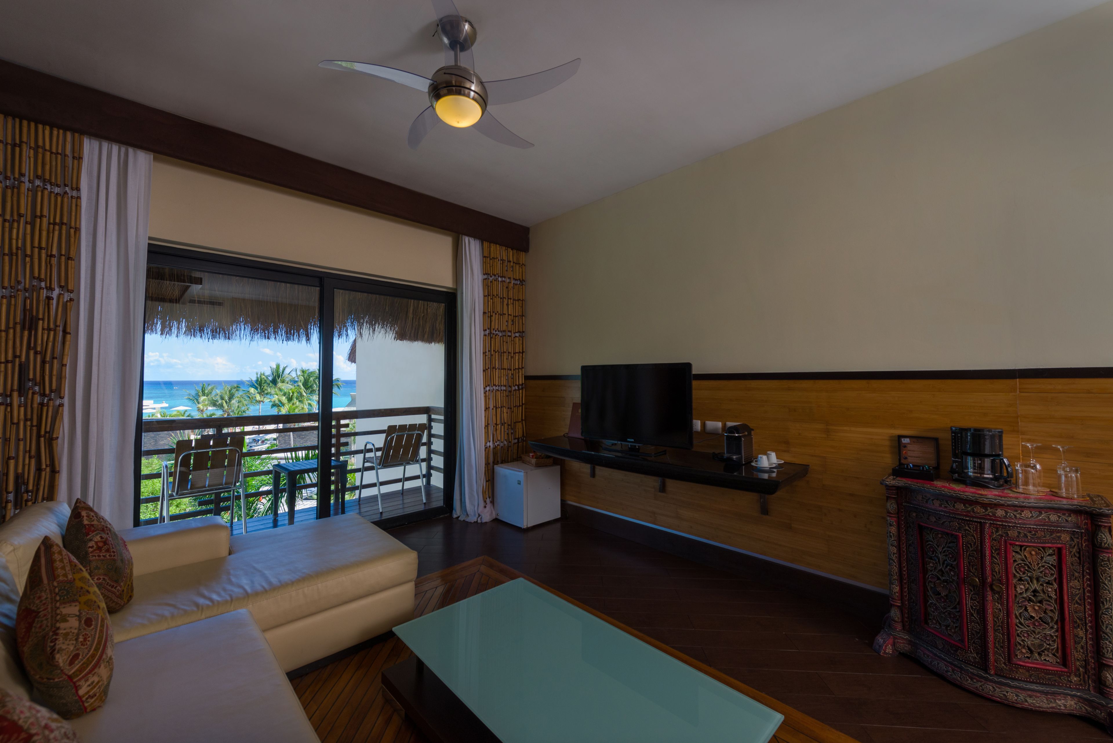 down duvets, minibar, in-room safe, blackout curtains