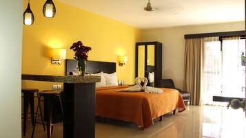 خزنة داخل الغرفة ومكتب وواي فاي مجانًا وملاءات أسرّة