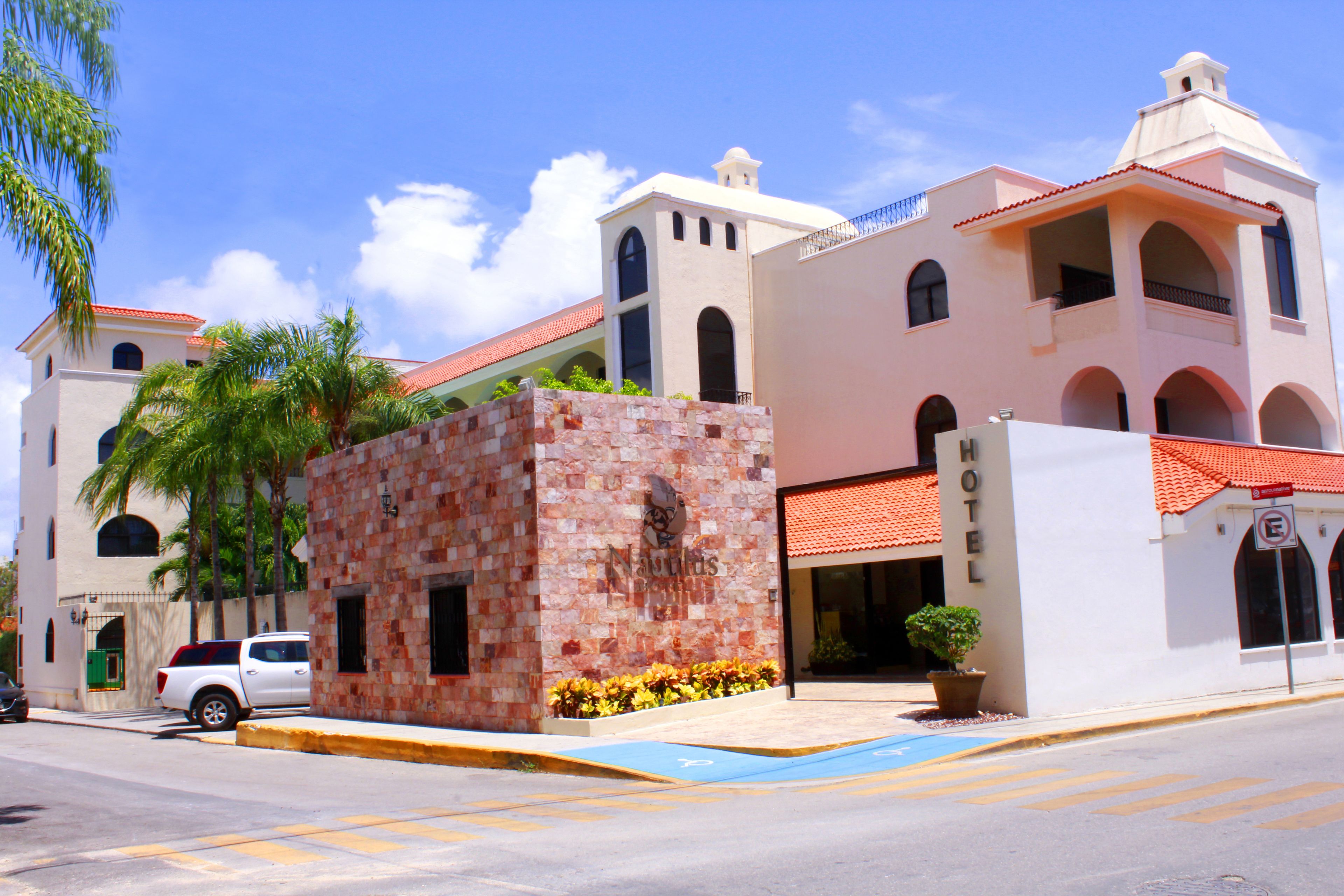 Photo - Hotel Nautilus