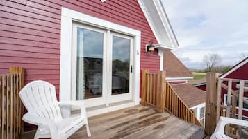Unit 21 (Second Floor) | Individually furnished, iron/ironing board, free WiFi, bed sheets