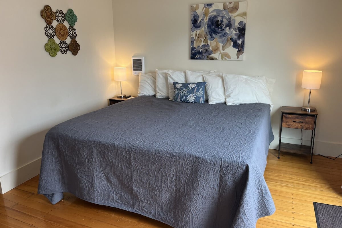 Unit 21 (Second Floor) | 1 bedroom, individually furnished, iron/ironing board, free WiFi
