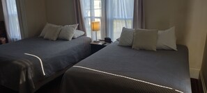 Unit 20 (Second Floor) | 1 sovrum, unika möbler, strykjärn/strykbräda och gratis wi-fi