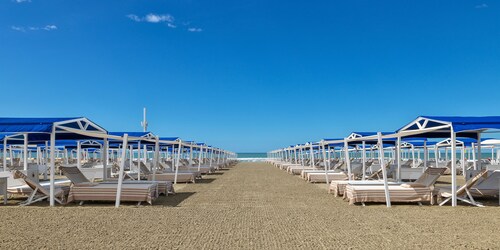 Augustus Hotel & Resort