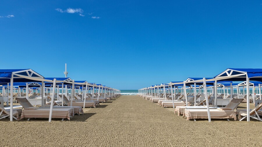 Augustus Hotel & Resort