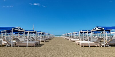 Augustus Hotel & Resort