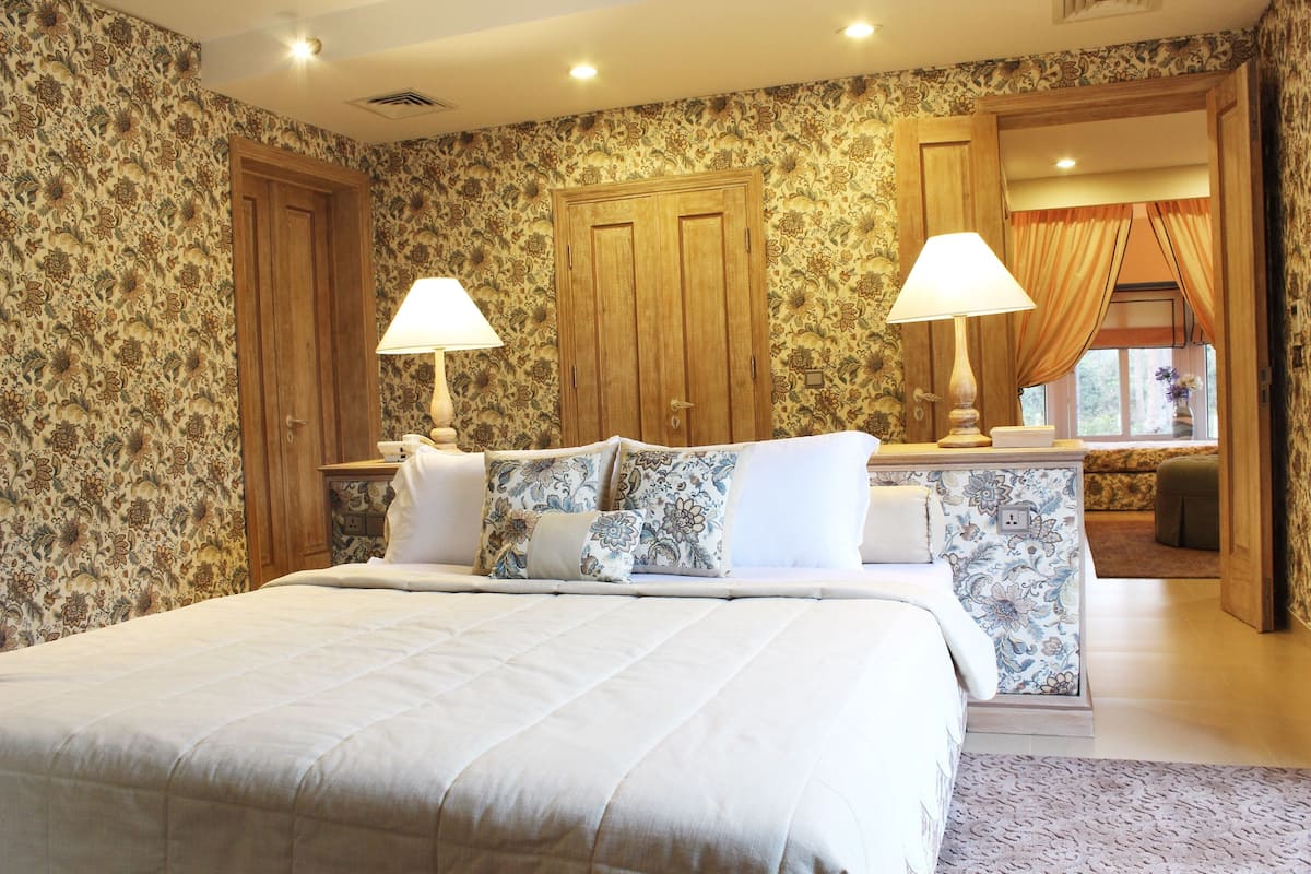 Villa, 2 Bedrooms, Lake View | 1 bedroom, premium bedding, minibar, individually decorated