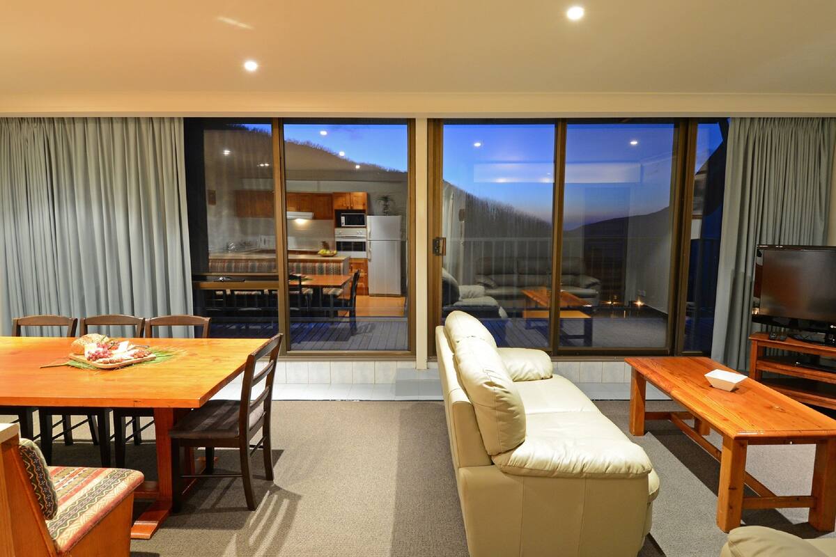 Deluxe-Apartment, 3 Schlafzimmer | Wohnbereich