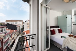 Superior Double Room | Balcony view - The Central House Istanbul Taksim (Istanbul)