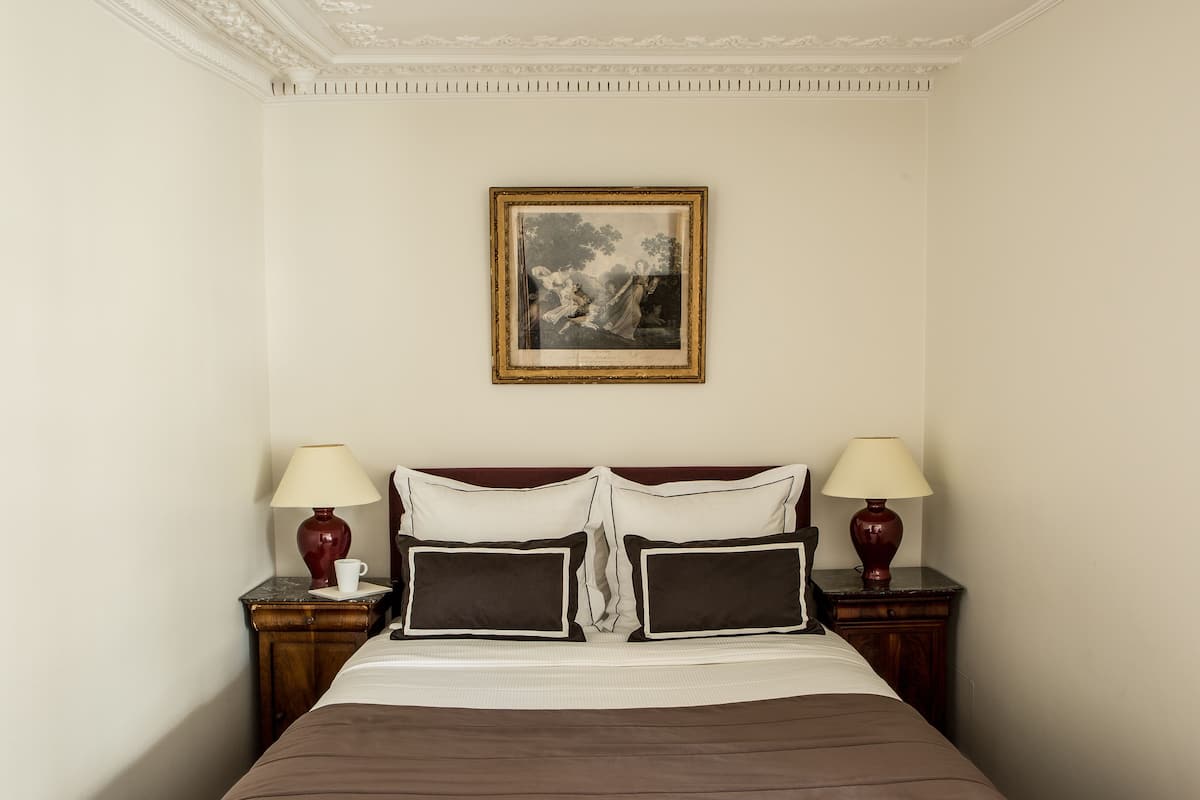 Basic Single Room, 1 Katil Bujang XL (Large Single) (Cosy) | 1 bilik tidur, peralatan tempat tidur premium, peti besi dalam bilik