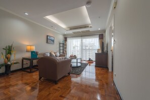 Two Bedroom Suite | Wohnzimmer | LCD-Fernseher