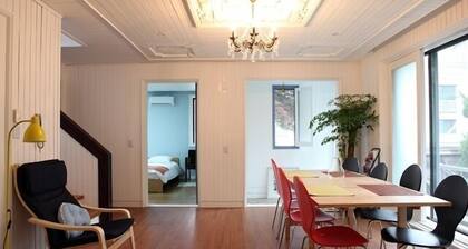 24 Guesthouse Gangnam Center