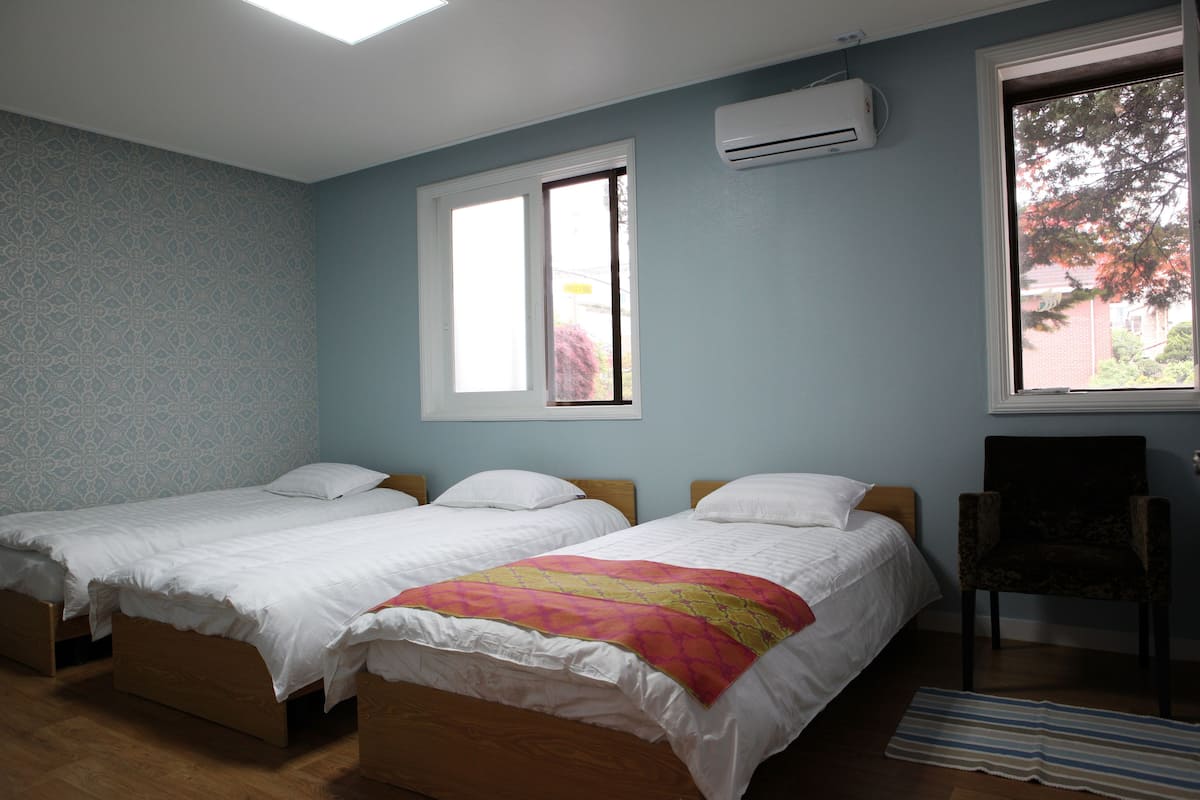 Dreibettzimmer, Nur Frauen | Kostenloses WLAN