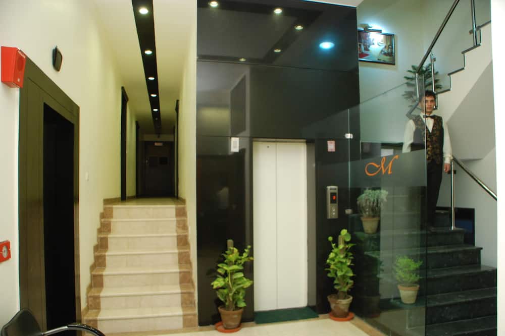 Hotel Meridian Plaza