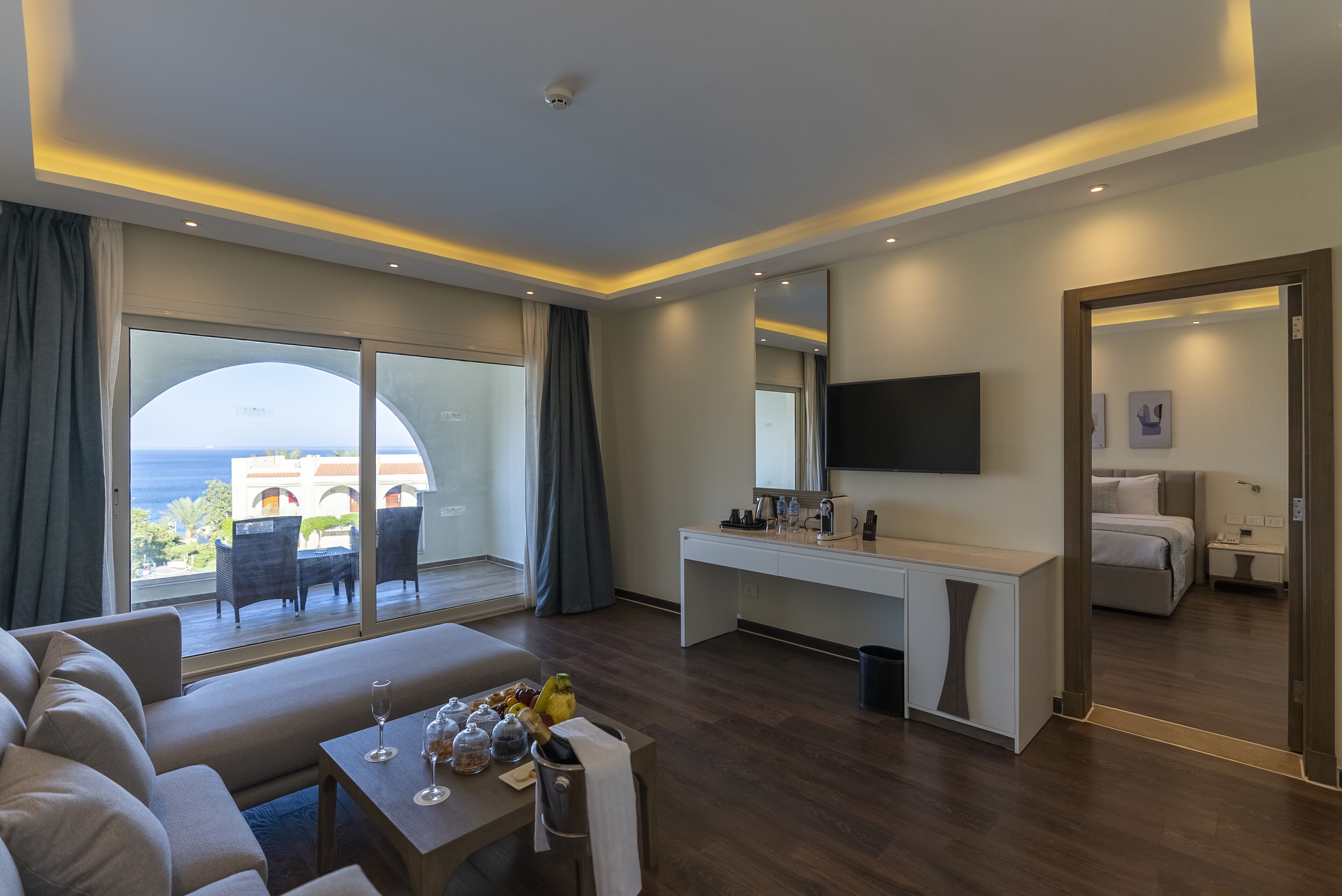 Phòng Suite Premium (Posh Club) | 1 phòng ngủ, minibar với thức uống miễn phí, két bảo mật tại phòng 