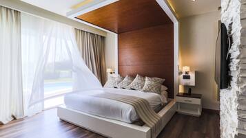 1 bedroom, free minibar, in-room safe, individually decorated