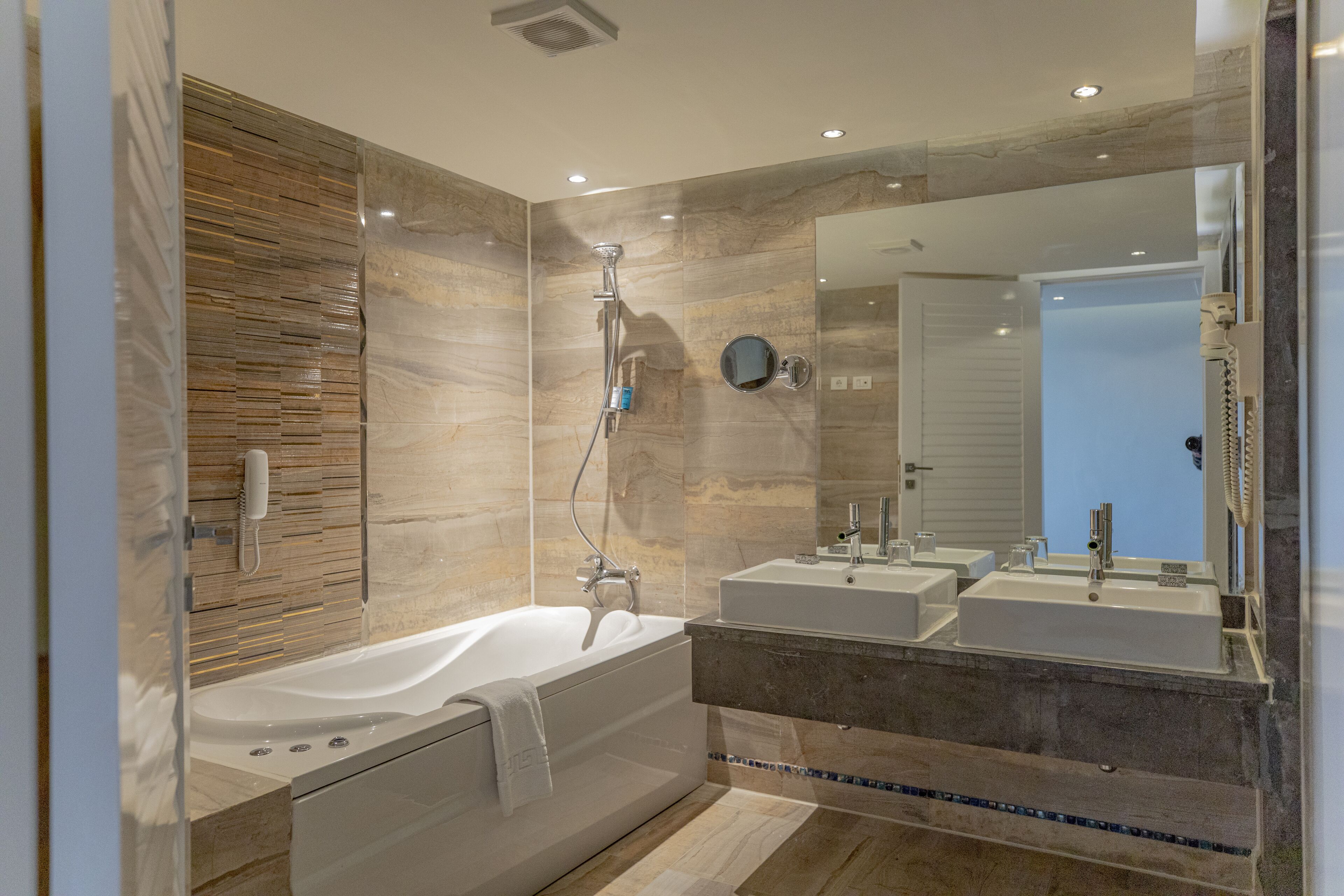 royal villa (posh club) | bathroom | free toiletries, hair dryer, bathrobes, slippers