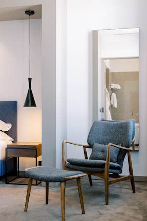 Library Suite | Frigobar, cofres nos quartos, escrivaninha, cortinas blackout