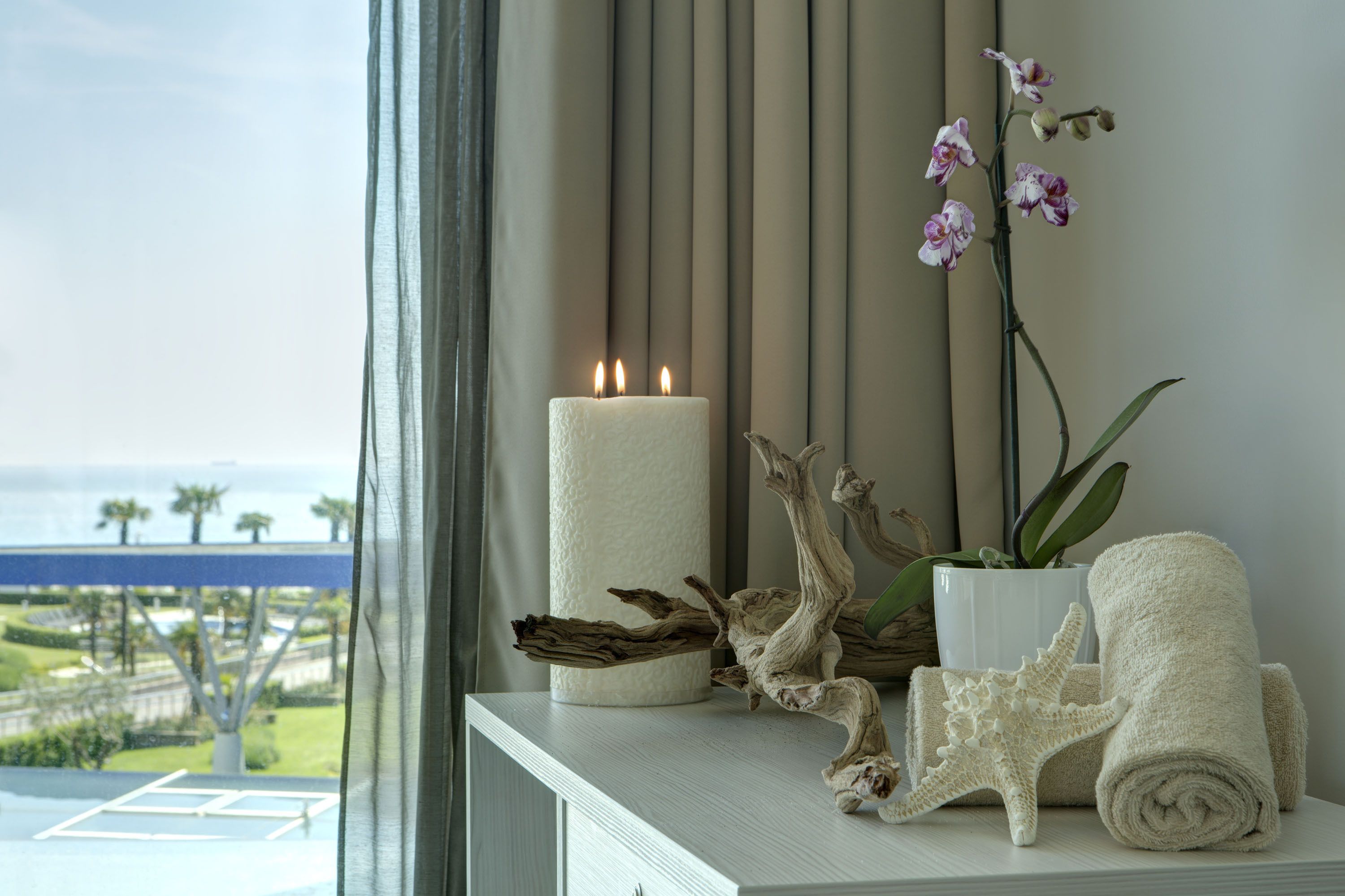 couples treatment room(s), sauna, hot tub, steam room