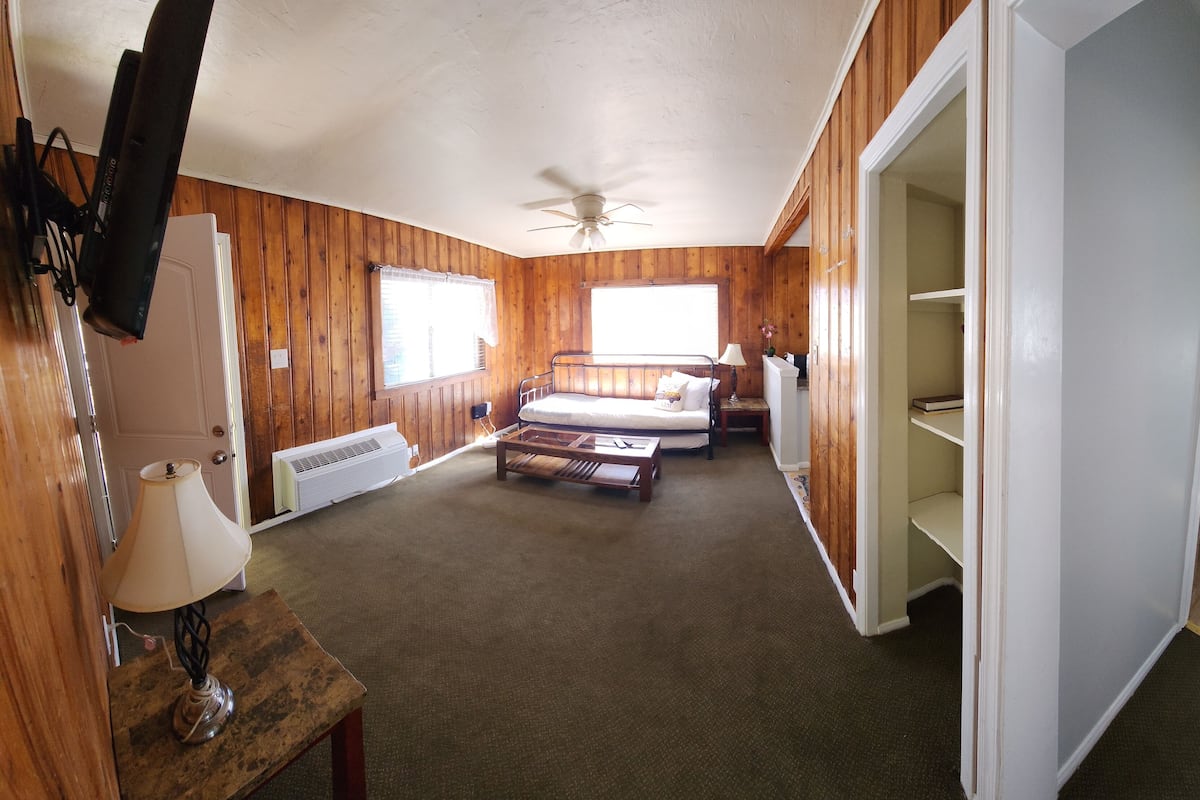 Bungalow, 2 Schlafzimmer, Küche | Wohnbereich