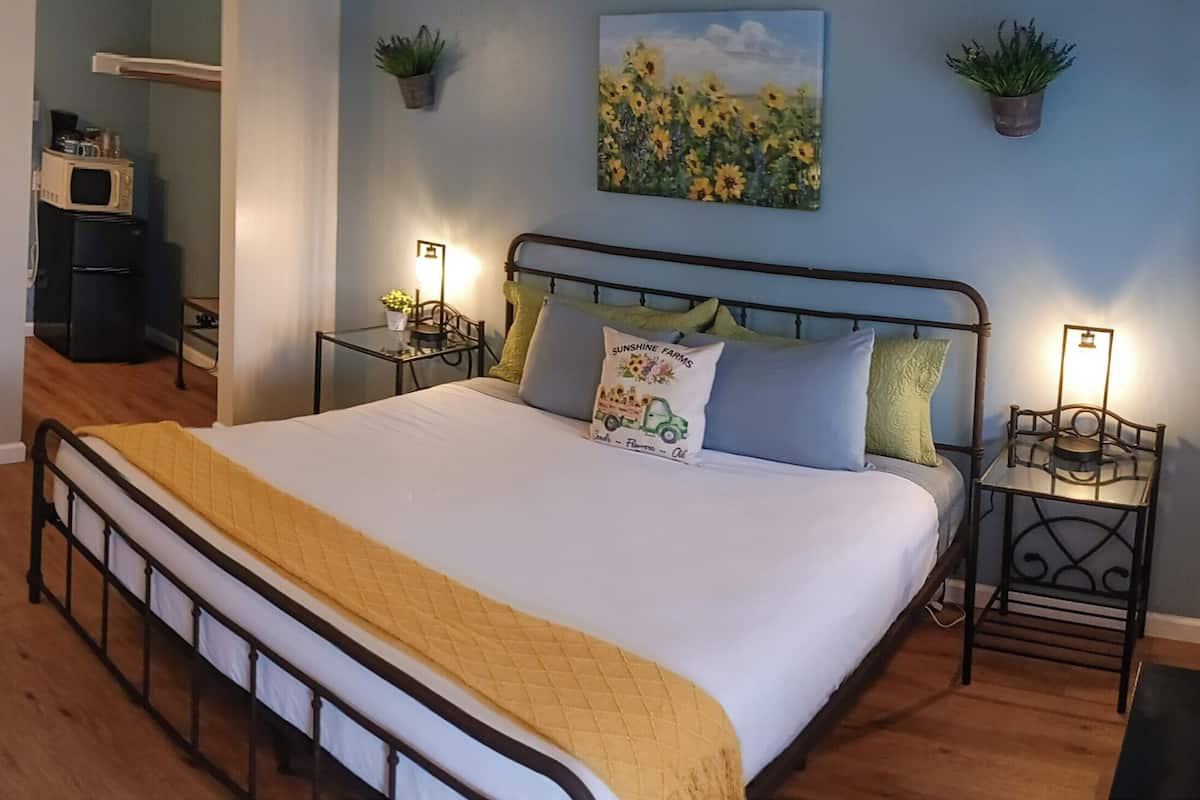 Bungalow, 2 makuuhuonetta, keittiö | Egyptinpuuvillaiset lakanat, ylelliset vuodevaatteet, untuvapeitot