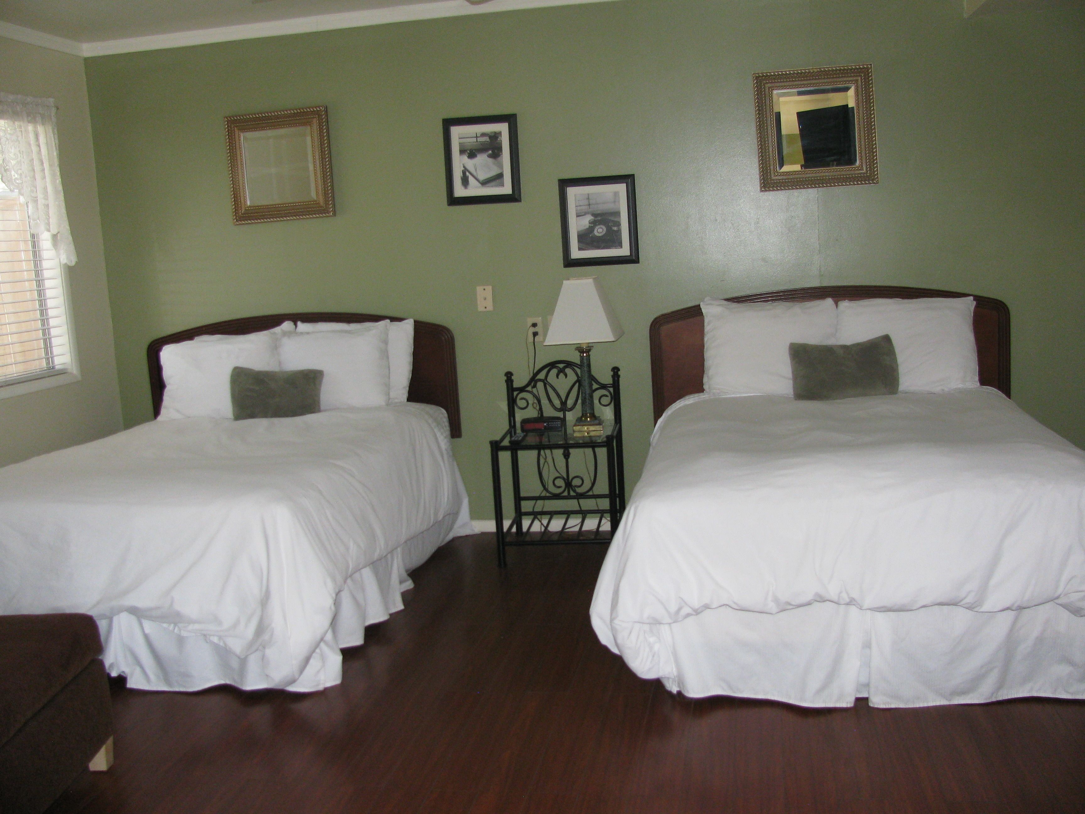 埃及棉床单、高档床上用品、羽绒被、免费 WiFi