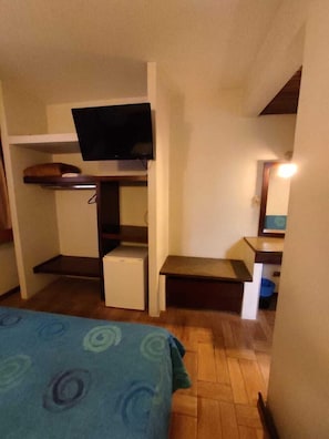 Suite estándar | Minibar, escritorio, cortinas opacas y wifi gratis