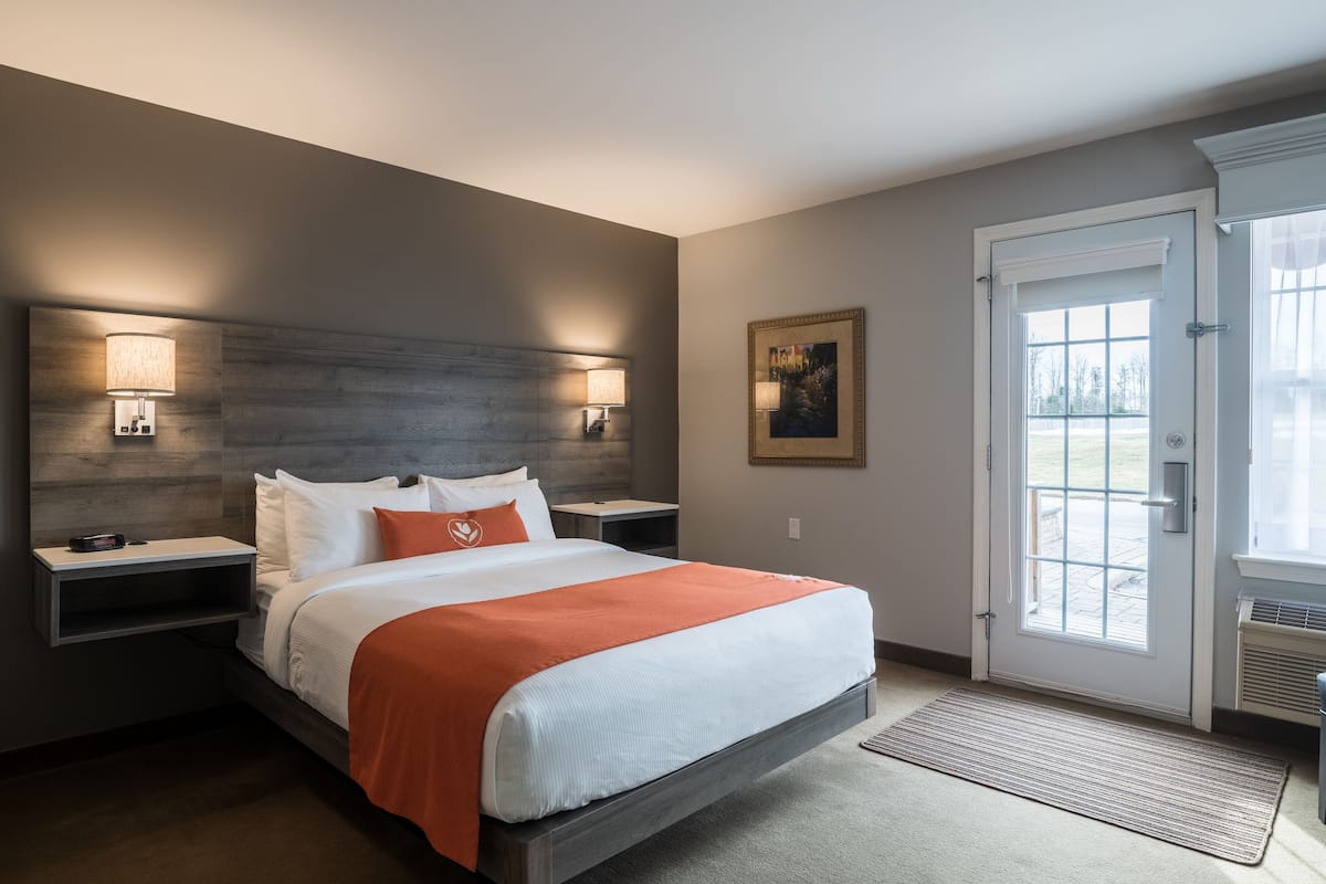 1 bedroom, premium bedding, minibar, individually decorated