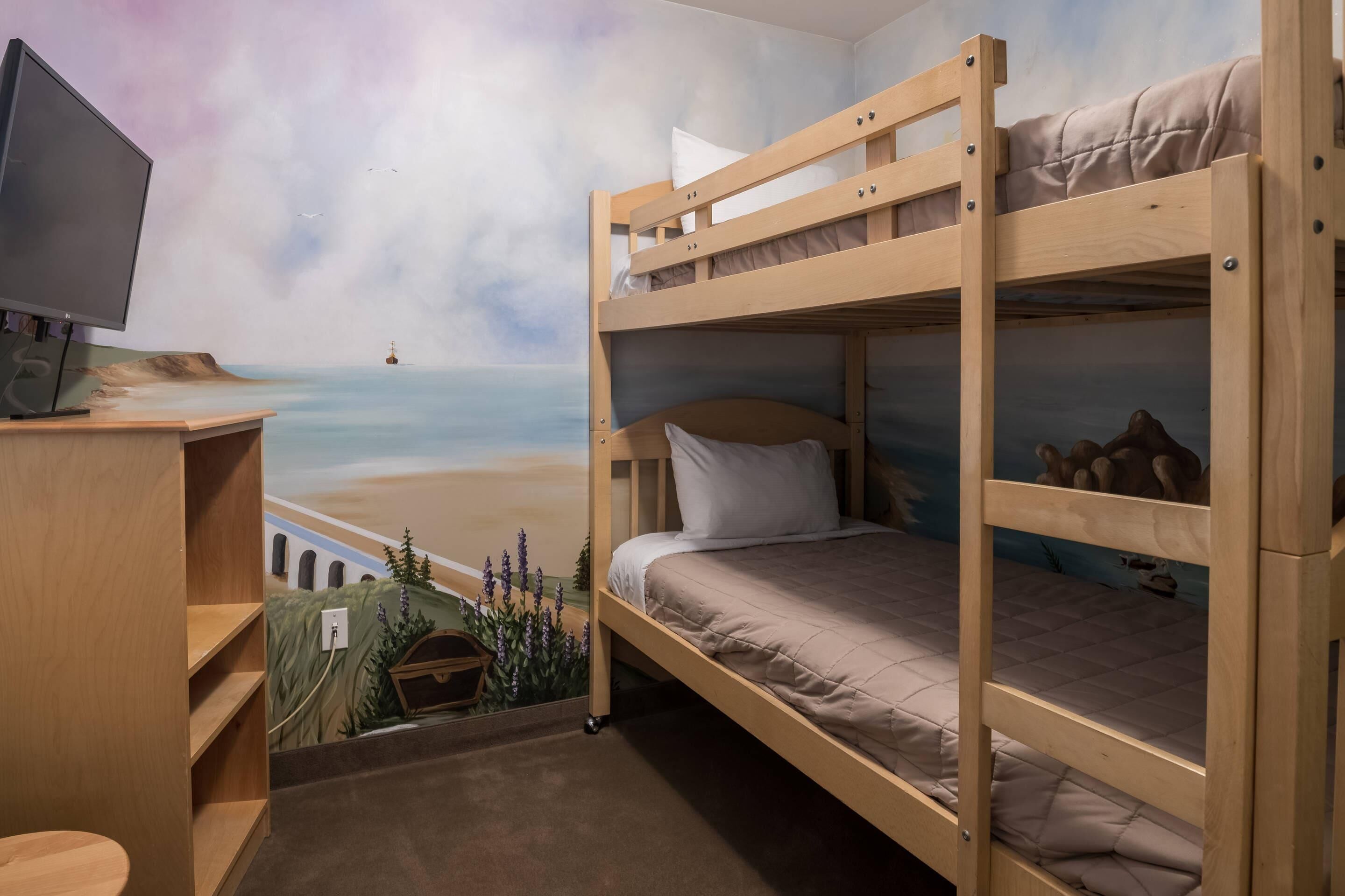 Premium bedding, minibar, individually decorated, individually furnished