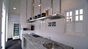 Tempat makan