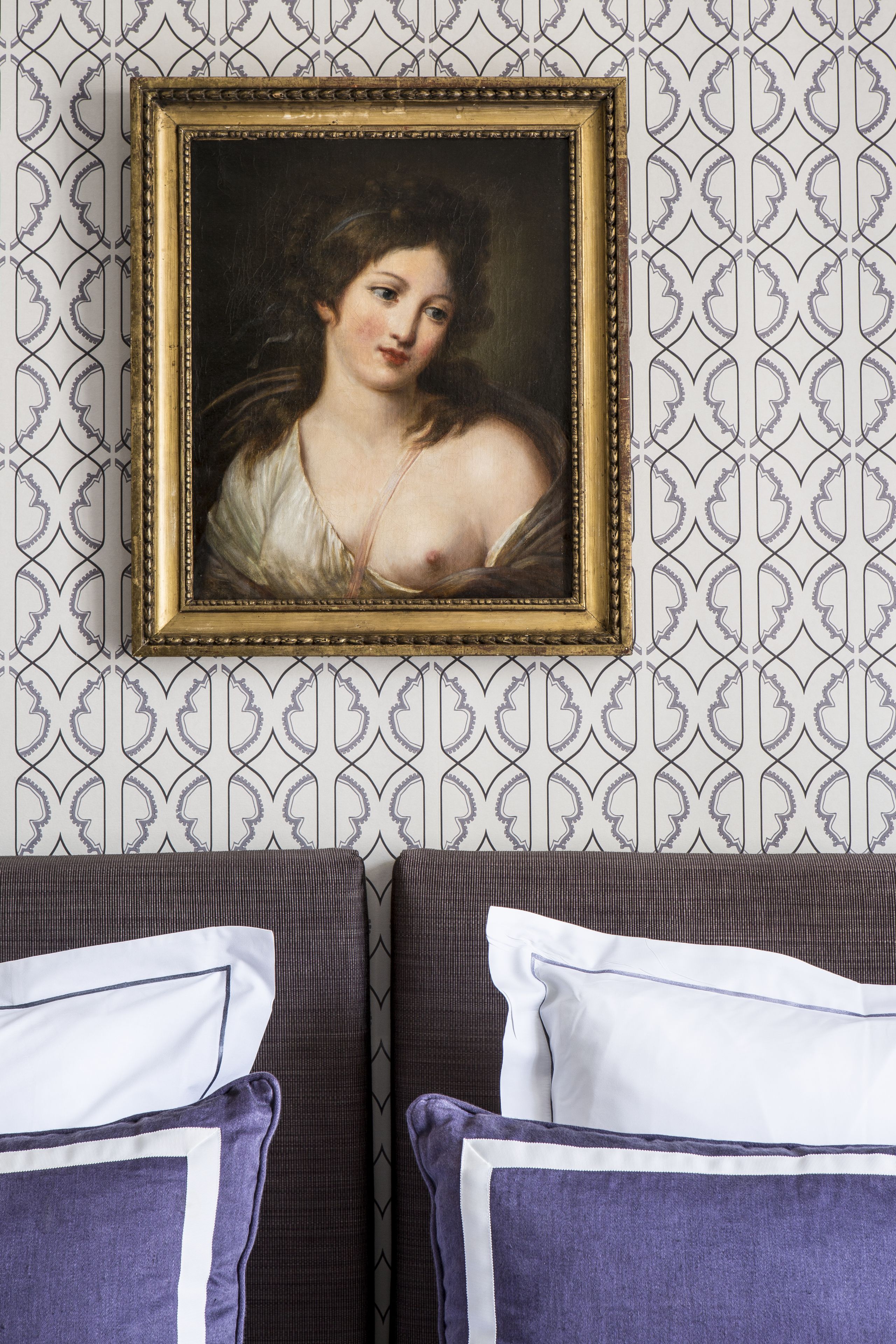 superior room | 1 bedroom, in-room safe, desk, soundproofing