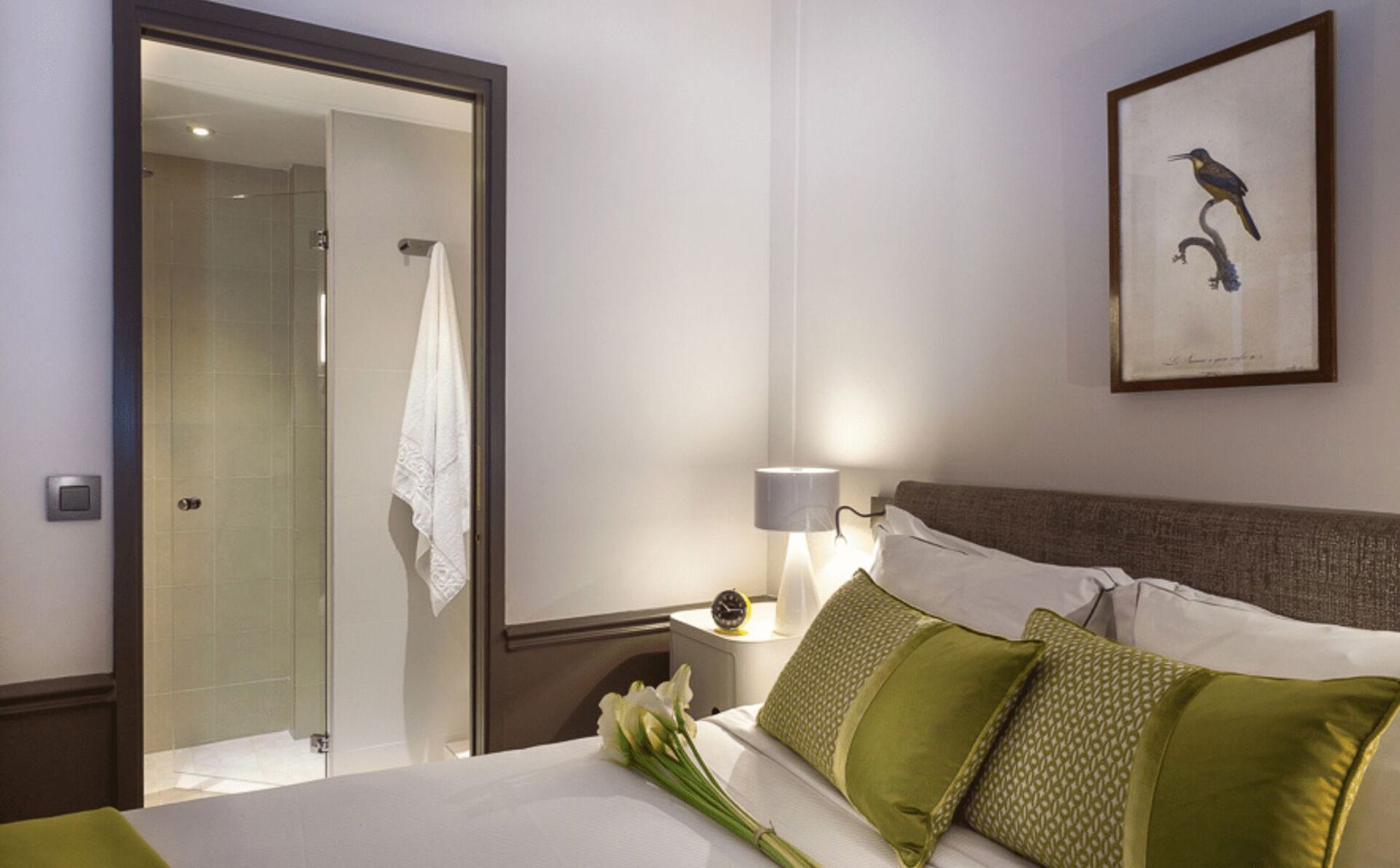In-room safe, desk, soundproofing, free WiFi