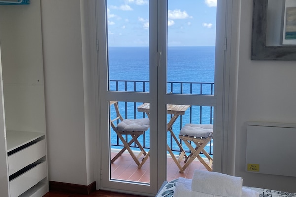 Chambre Double Deluxe, vue mer (Sol) | Surmatelas, Wi-Fi gratuit, draps fournis