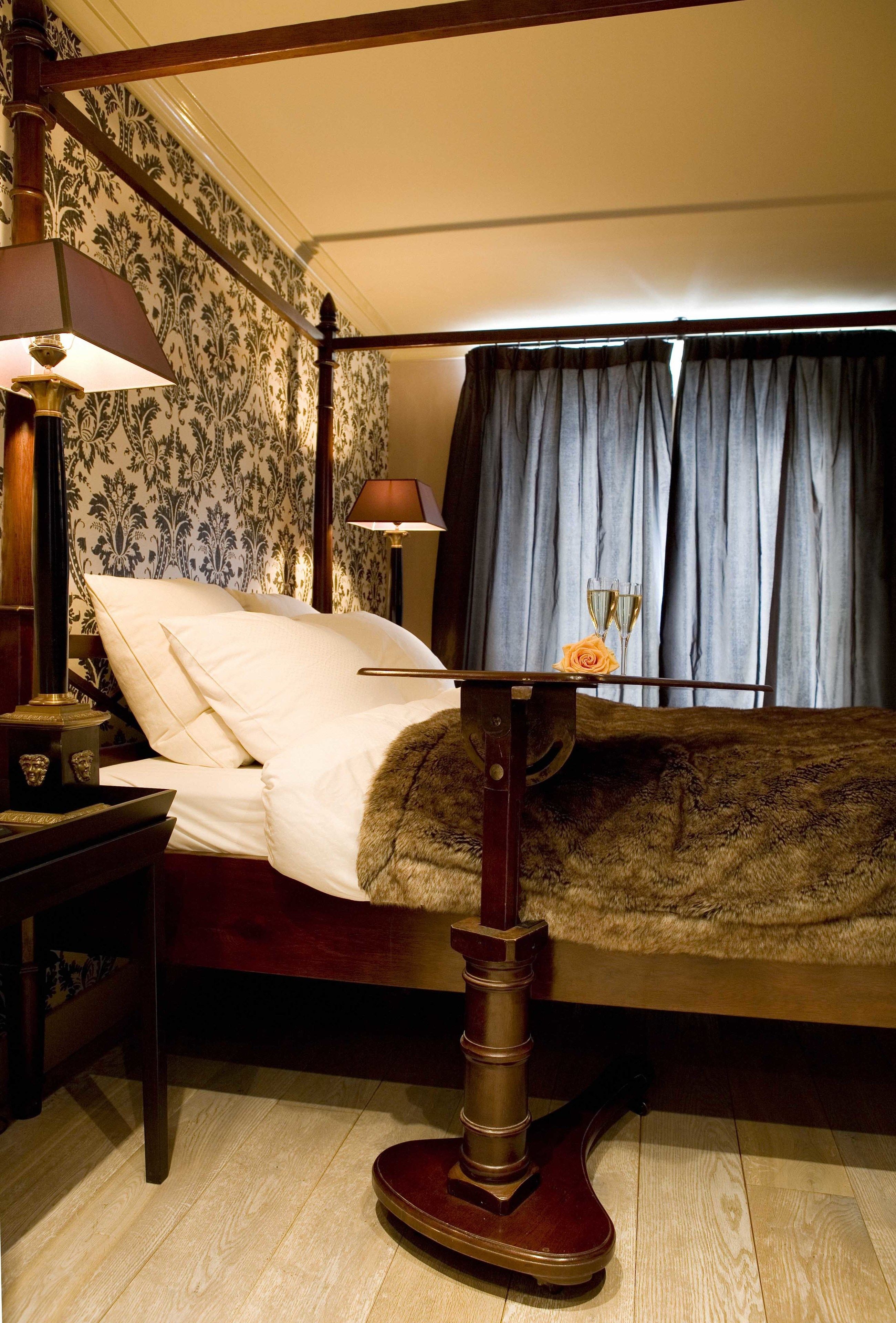 junior room, 1 king bed | 1 bedroom, premium bedding, in-room safe, individually decorated