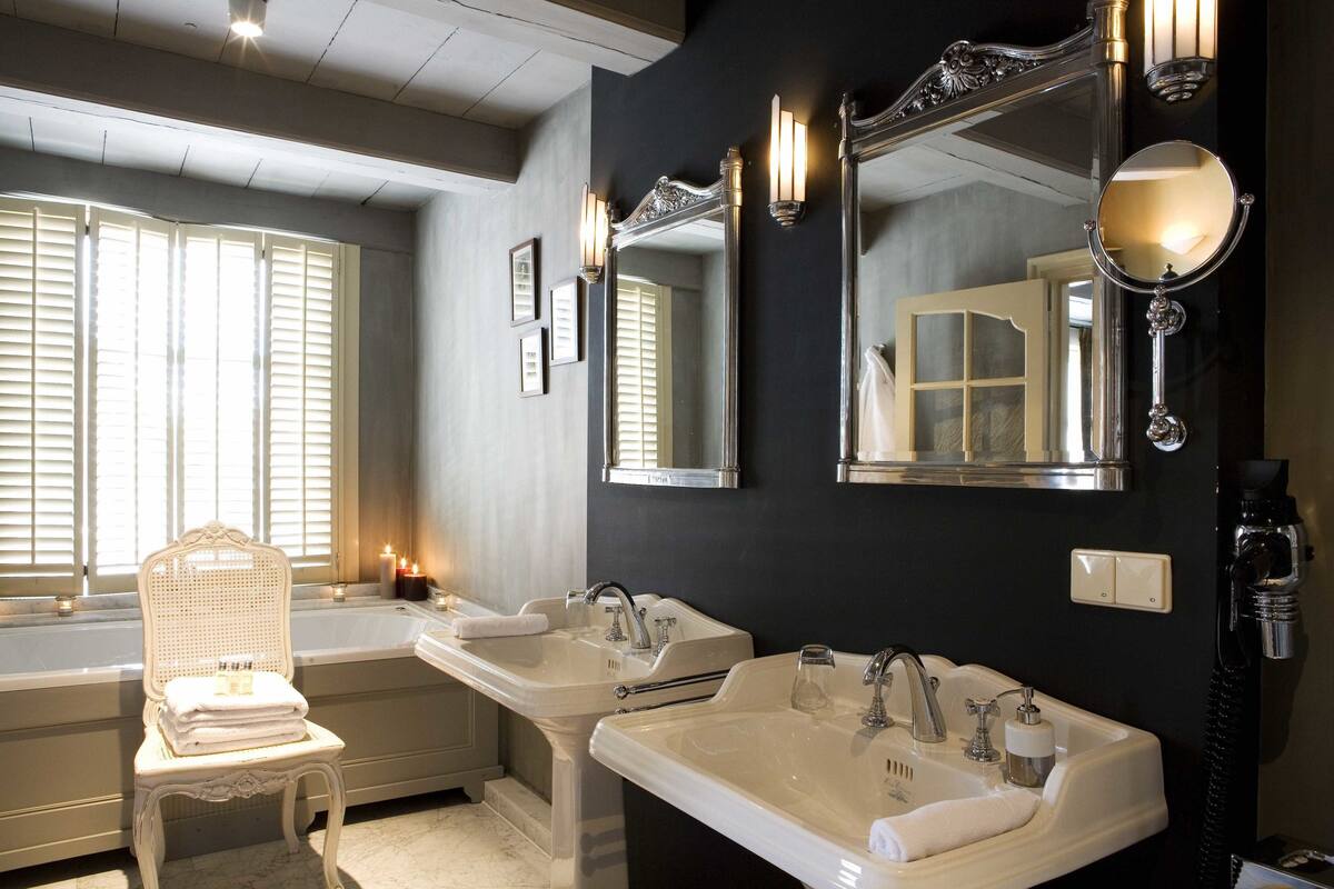 suite, 1 king bed | bathroom sink