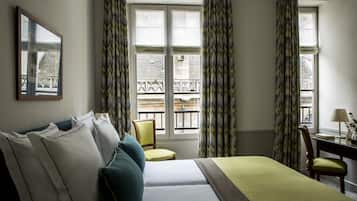 Superior Room with Louvre View | 1 bedroom, premium bedding, in-room safe, desk