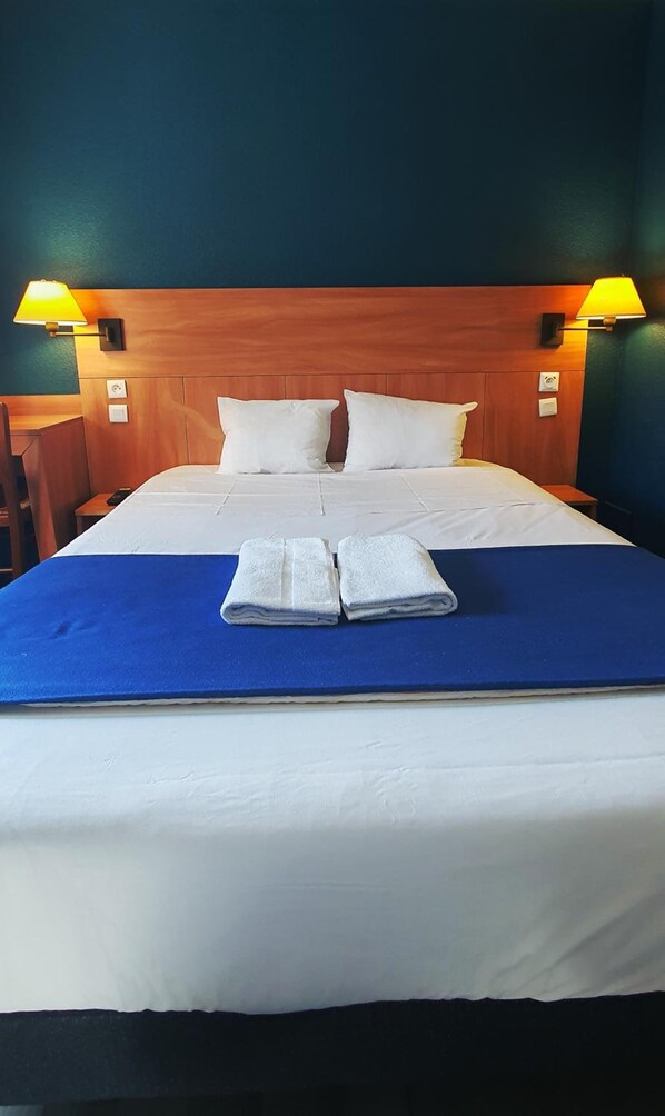 Desk, iron/ironing board, free WiFi