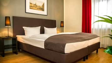Ropa de cama de alta calidad, escritorio y insonorización