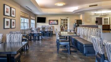 Desayuno buffet incluido todos los días