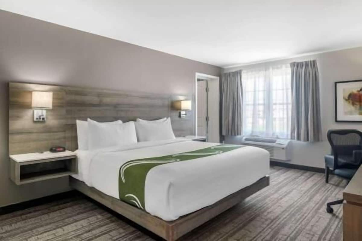 Ropa de cama de alta calidad y minibar