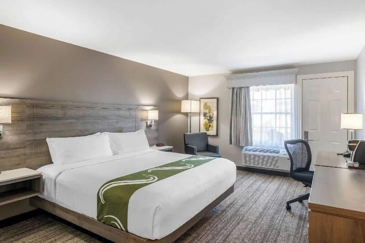 Ropa de cama de alta calidad y minibar