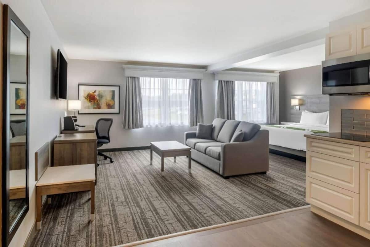 Ropa de cama de alta calidad y minibar